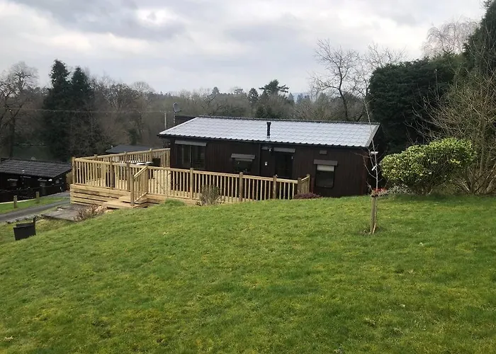 5F Stanley Lodge, Caer Beris, Builth Wells - No Tradesman