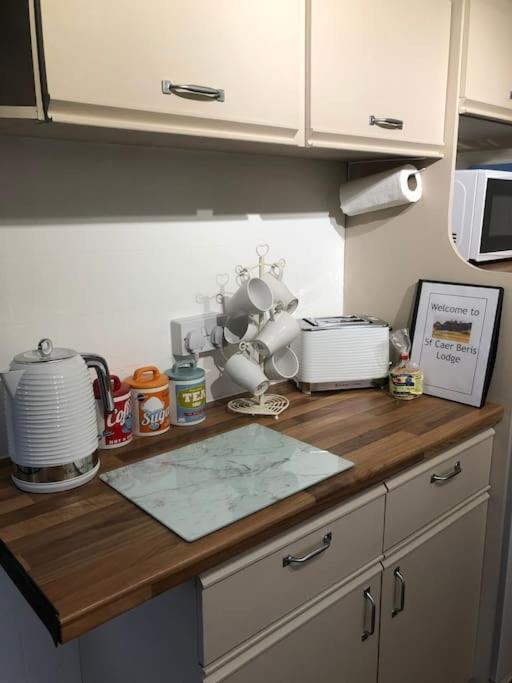 5f Stanley Lodge, Caer Beris, - No Tradesman * Builth Wells