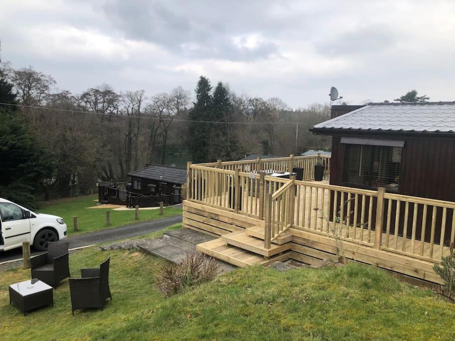 Chalet 5f Stanley Lodge, Caer Beris, - No Tradesman *