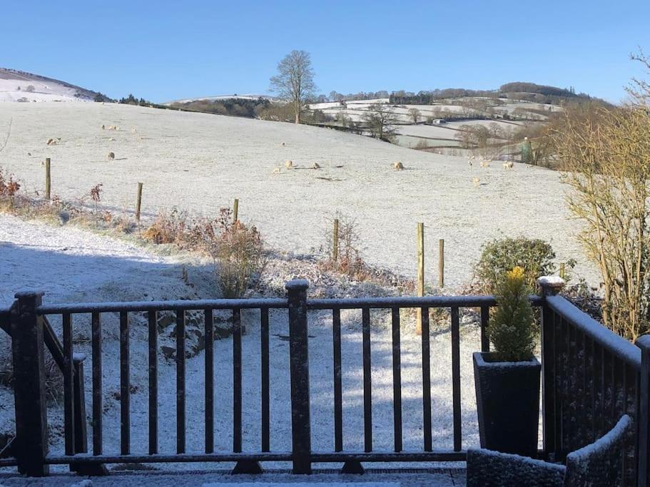 5f Stanley Lodge, Caer Beris, - No Tradesman * Builth Wells