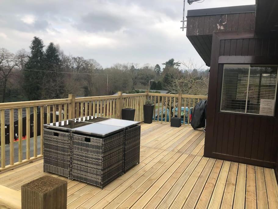 5f Stanley Lodge, Caer Beris, - No Tradesman Chalet *