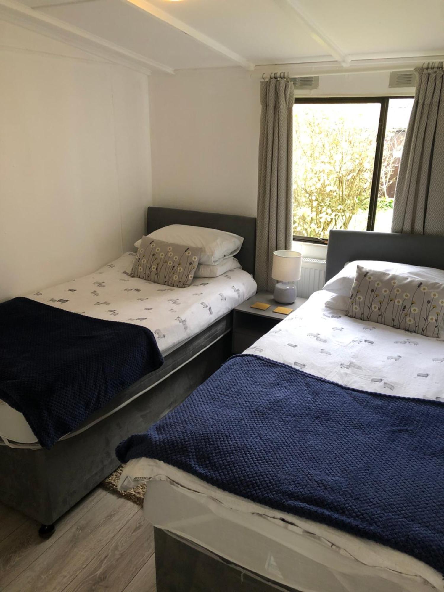 Chalet 5f Stanley Lodge, Caer Beris, - No Tradesman Builth Wells